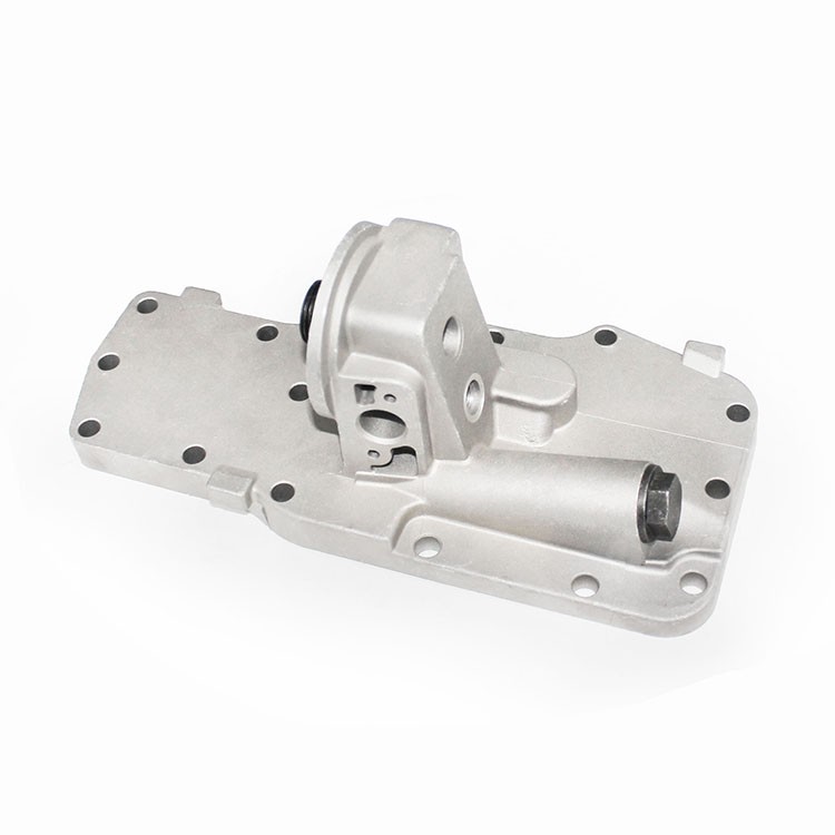 Cummins Diesel Engine Spare Parts ISBe ISDe Lubricating Oil Filter Head 4931570 4931572